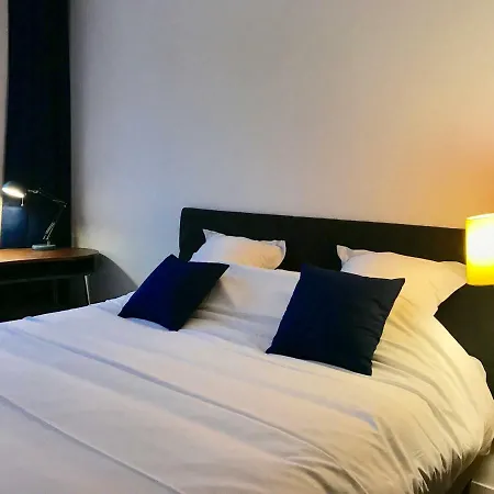 Le Studio Apartment Issy-les-Moulineaux